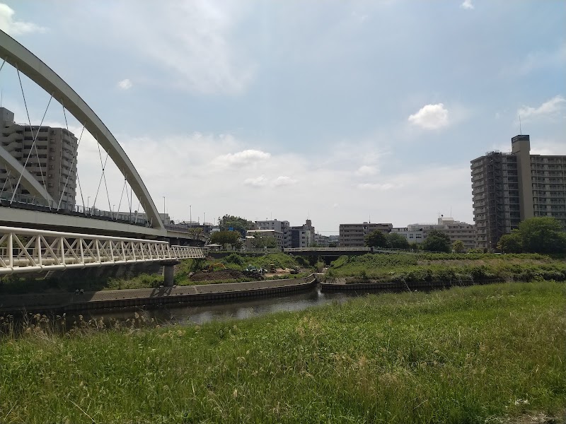 池辺町子供の遊び場 神奈川県横浜市都筑区池辺町 公園 公園 グルコミ