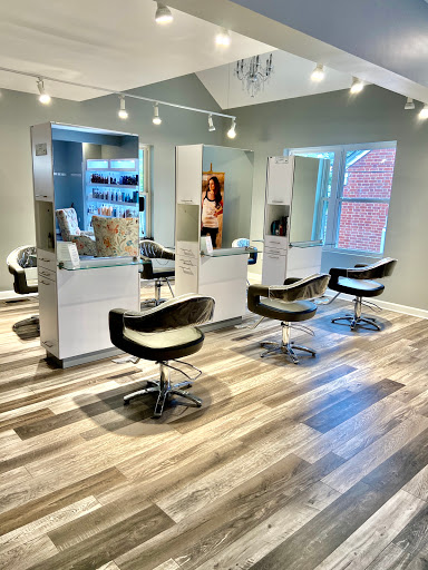 Hair Salon «Reflections of You Salon», reviews and photos, 609 E Main St, Purcellville, VA 20132, USA