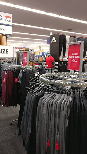 Sporting Goods Store «Academy Sports + Outdoors», reviews and photos, 16610 Southwest Fwy, Sugar Land, TX 77479, USA