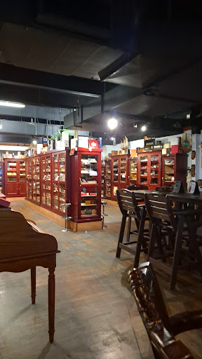 Cigar Shop «Beach Cigars», reviews and photos, 17 S Fort Lauderdale Beach Blvd #208, Fort Lauderdale, FL 33316, USA