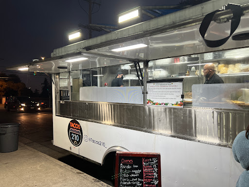 Tacos 210 image