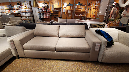 Furniture Store «Crate and Barrel Outlet», reviews and photos, 1700 Prince St, Alexandria, VA 22314, USA