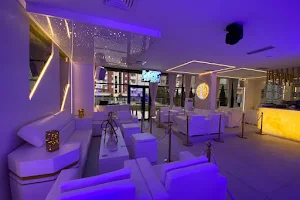 white lounge image