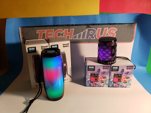 Cell Phone Store «Tech R Us phones repair», reviews and photos, 11962 NE Glisan St, Portland, OR 97220, USA