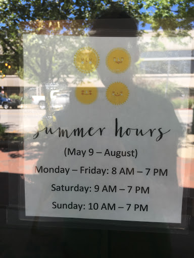 Coffee Shop «The PourHouse Cafe», reviews and photos, 314 E Kirkwood Ave, Bloomington, IN 47408, USA