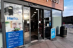 Tesco Express image