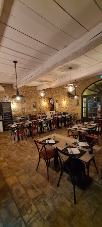 Atmosphère du Restaurant La Saladelle à Gallargues-le-Montueux - n°14