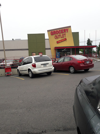 Grocery Store «Grocery Outlet Bargain Market», reviews and photos, 299 D St NE, Salem, OR 97301, USA