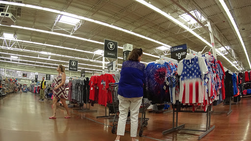 Department Store «Walmart Supercenter», reviews and photos, 27931 Kelly Johnson Pkwy, Santa Clarita, CA 91355, USA