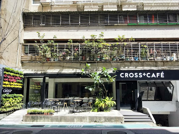 Cross Cafe克勞斯咖啡店