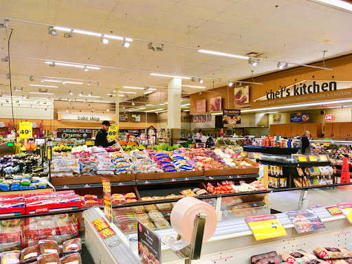 Grocery Store «Jewel-Osco», reviews and photos, 150 W Main St, Barrington, IL 60010, USA