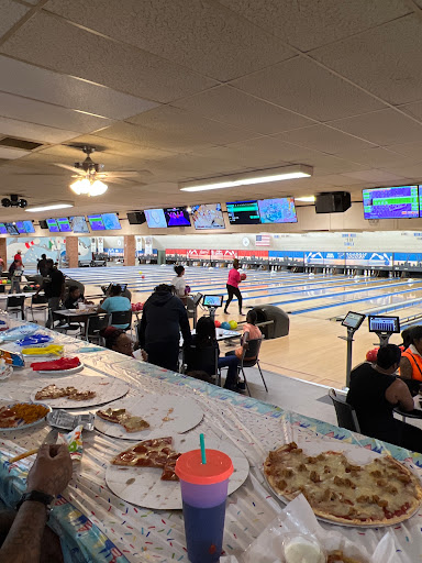 Bowling Alley «St Charles Lanes», reviews and photos, 2187 1st Capitol Dr, St Charles, MO 63301, USA
