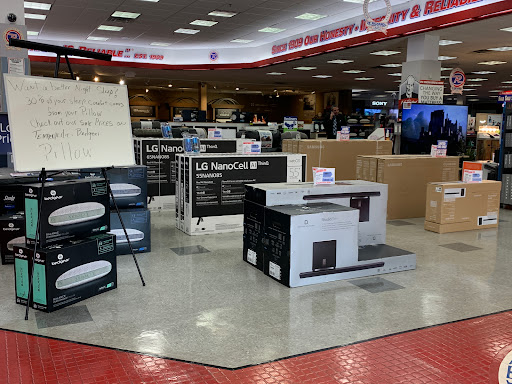 Appliance Store «P.C. Richard & Son», reviews and photos, 2095 Expy Drive N, Hauppauge, NY 11788, USA