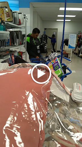 Clothing Store «Ross Dress for Less», reviews and photos, 13855 Outlet Dr, Silver Spring, MD 20904, USA