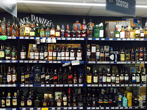 Liquor Store «Valley Plaza Discount Liquor», reviews and photos, 43 Main St, South Grafton, MA 01560, USA