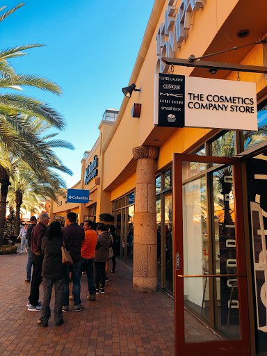 Sportswear Store «Columbia Sportswear Outlet Store», reviews and photos, 100 Citadel Dr #636, Commerce, CA 90040, USA