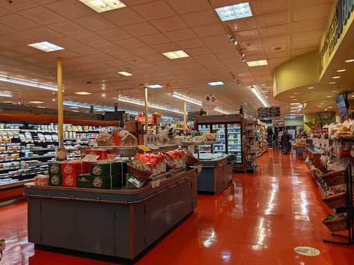 Grocery Store «Whole Foods Market», reviews and photos, 45 Beacon St, Somerville, MA 02143, USA