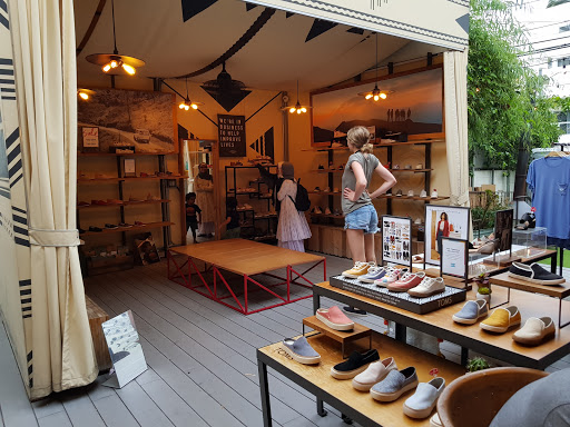 Shoe Store «TOMS Flagship Store», reviews and photos, 1344 Abbot Kinney Blvd, Venice, CA 90291, USA