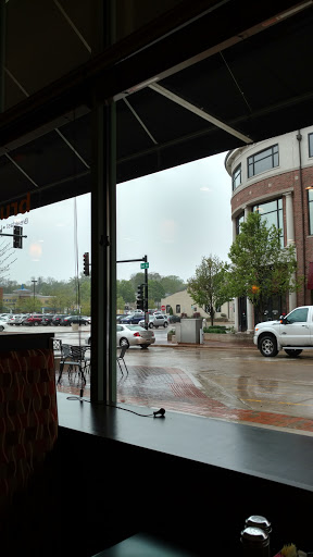 Breakfast Restaurant «Brunch Cafe-St Charles», reviews and photos, 172 S 1st St, St Charles, IL 60174, USA