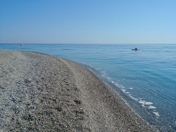 Spiaggia di Punta Alice'in fotoğrafı - rahatlamayı sevenler arasında popüler bir yer