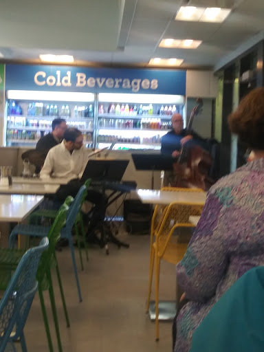 Grocery Store «Elm City Market», reviews and photos, 777 Chapel St, New Haven, CT 06510, USA