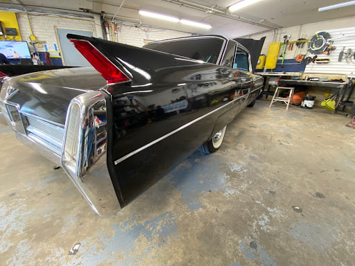 Car Stereo Store «Soundbytes Automotive Electronics,Inc», reviews and photos, 328 W N Ave, Northlake, IL 60164, USA