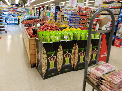 Grocery Store «Jewel-Osco», reviews and photos, 1069 N Roselle Rd, Hoffman Estates, IL 60195, USA