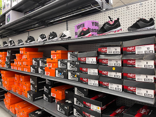 Sporting Goods Store «Big 5 Sporting Goods», reviews and photos, 3132 Stevens Creek Blvd, San Jose, CA 95117, USA