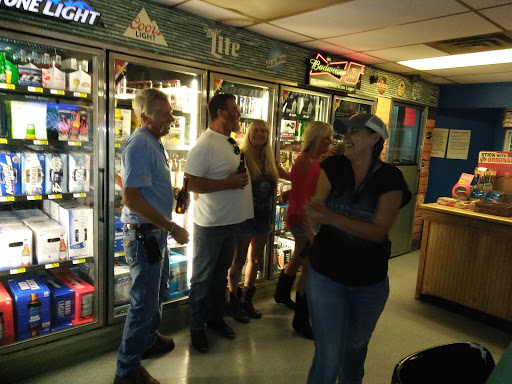 Liquor Store «County Line Liquor», reviews and photos, 15965 Dixie Hwy, Crittenden, KY 41030, USA