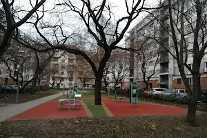 Bessenyei utcai Fittnesz Park image