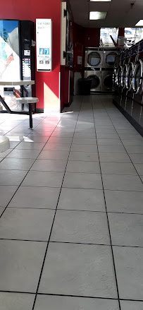 Hemet Coin Laundry - Photo 5 - Car repair in Hemet, CA, Hemet