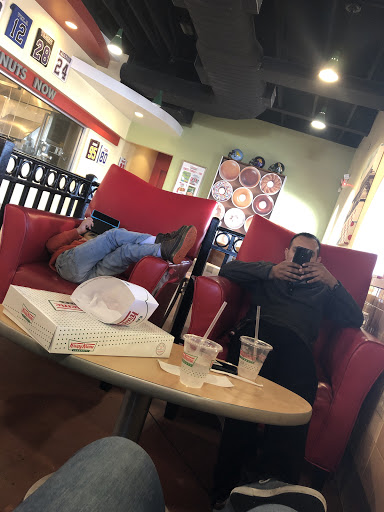 Bakery «Krispy Kreme Doughnuts», reviews and photos, 1420 E Expy 83, McAllen, TX 78501, USA