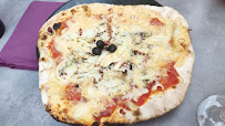 Pizza du Pizzeria Pizzéria Romaine - Au feu de bois à Rodez - n°15