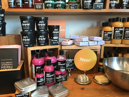 Cosmetics Store «LUSH Fresh handmade cosmetics», reviews and photos, 605 Lincoln Rd B, Miami Beach, FL 33139, USA