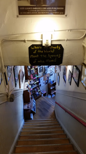 Book Store «City Lights Booksellers & Publishers», reviews and photos, 261 Columbus Ave, San Francisco, CA 94133, USA