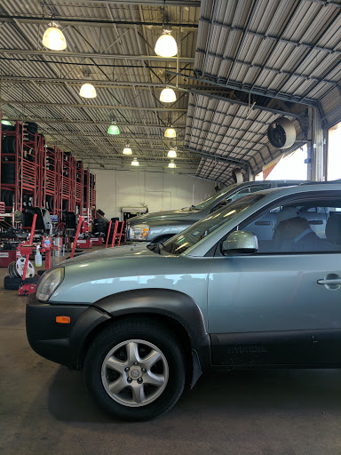 Tire Shop «Discount Tire Store - Irving, TX», reviews and photos, 3516 W Airport Fwy, Irving, TX 75062, USA