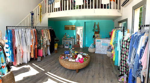 Magasin de vêtements pour femmes Hippy Dream (Frou-Frou Store) Éguilles