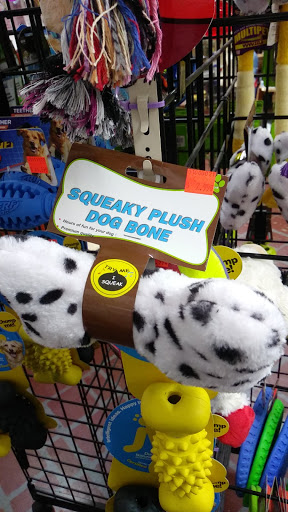 Pet Supply Store «Red Dog Hound & Pet Supply», reviews and photos, 3017 S Sheridan Rd, Tulsa, OK 74129, USA