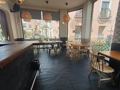 Casco Viejo ,,Bar And Kitchen,, - Pl. Villatoya, 1, 45600 Talavera de la Reina, Toledo, Spain