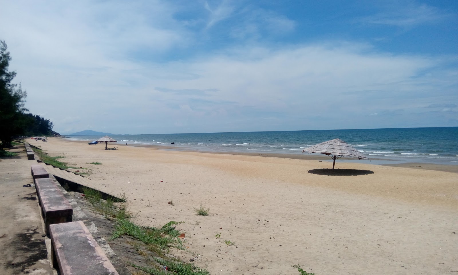 Fotografija Thien Cam Beach z turkizna voda površino