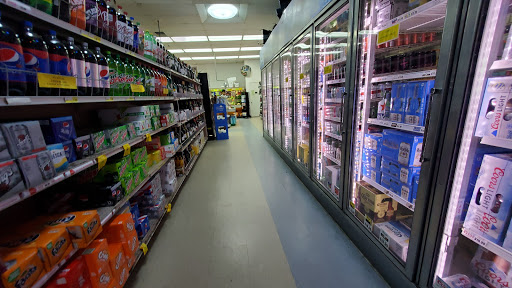 Grocery Store «Columbia Market», reviews and photos, 450 Wa Na Pa St, Cascade Locks, OR 97014, USA