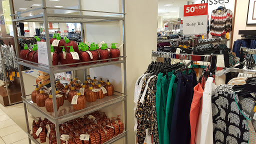 Shopping Mall «Deptford Mall», reviews and photos, 1750 Deptford Center Rd, Deptford Township, NJ 08096, USA