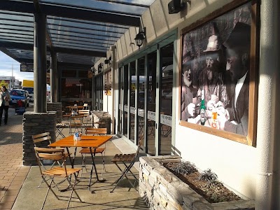 Photos of Stumpers Bar & Cafe, Accommodation