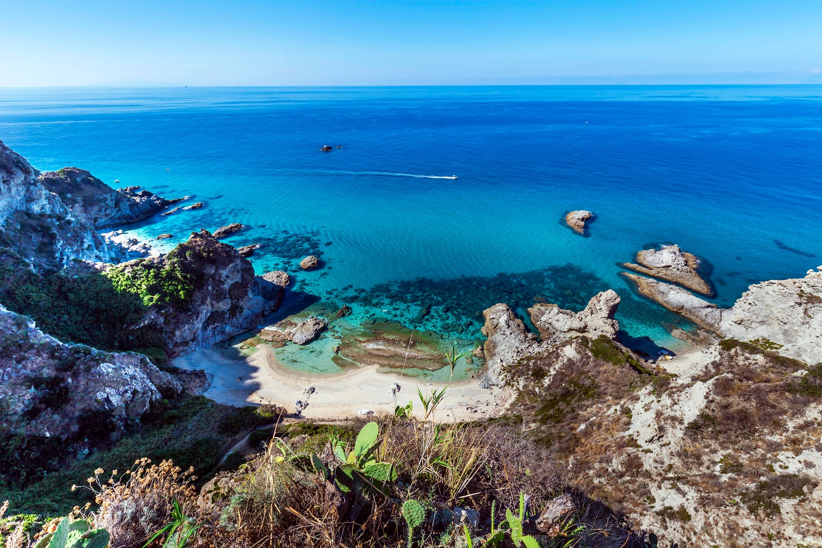 Foto de Spiaggia Praia I Focu con cala pequeña