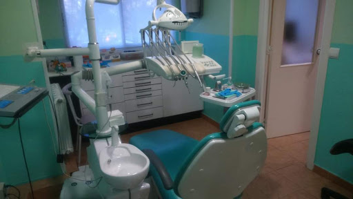 Clínica Dental Anyelen en Humanes de Madrid, Madrid