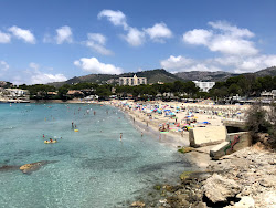 Platja Gran de Tora'in fotoğrafı geniş ile birlikte