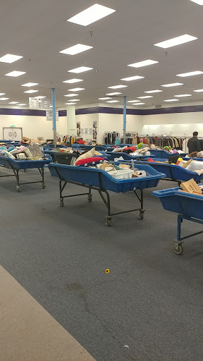 Thrift Store «Goodwill Outlet Plus», reviews and photos, 138 Carroll Island Rd, Middle River, MD 21220, USA