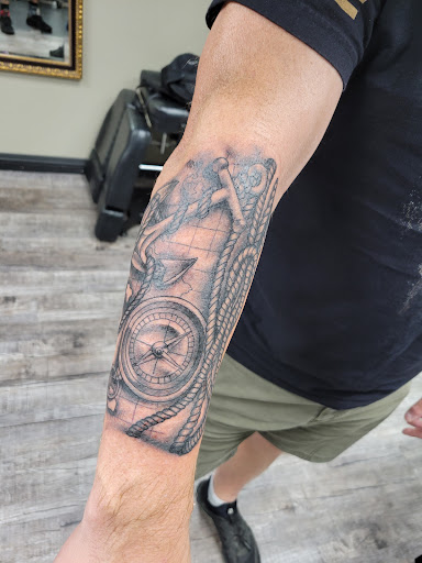 Explore family oriented tattoo ideas, creative tattoo ideas in Honolulu, available at Tattoolicious Tattoo Waikiki