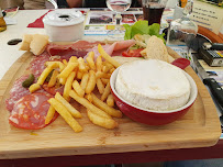 Charcuterie du La Grillade Ariègeoise - Glacier restaurant snack à Ornolac-Ussat-les-Bains - n°3