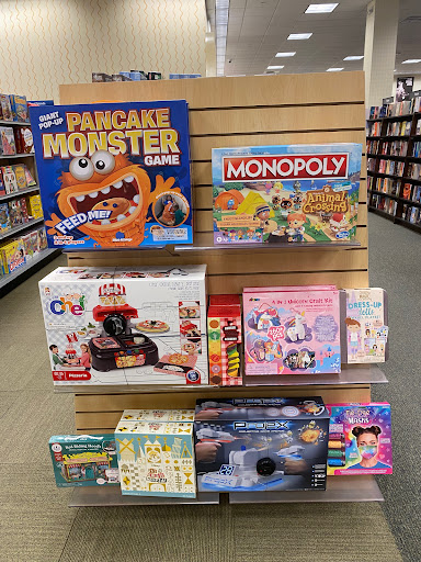 Book Store «Barnes & Noble», reviews and photos, 911 Haddonfield Rd, Cherry Hill, NJ 08002, USA